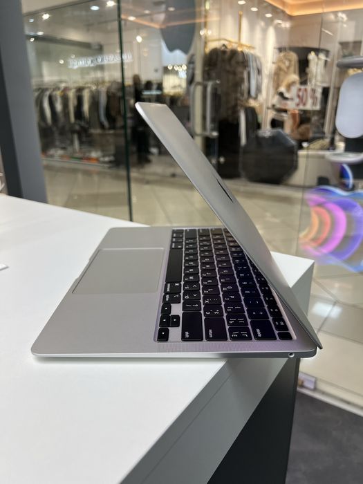Ноутбук MacBook Air 13” 2020 i5 8ОЗУ 256GB SSD стан  9,5/10 #82127