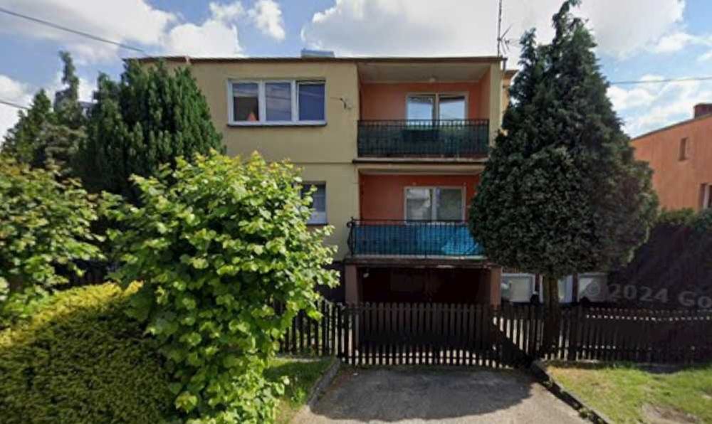 Sprzedam duży dom w bardzo dobrej lokalizacji