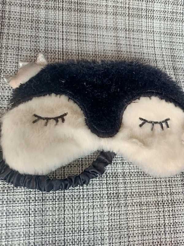 Maska do spania futerko