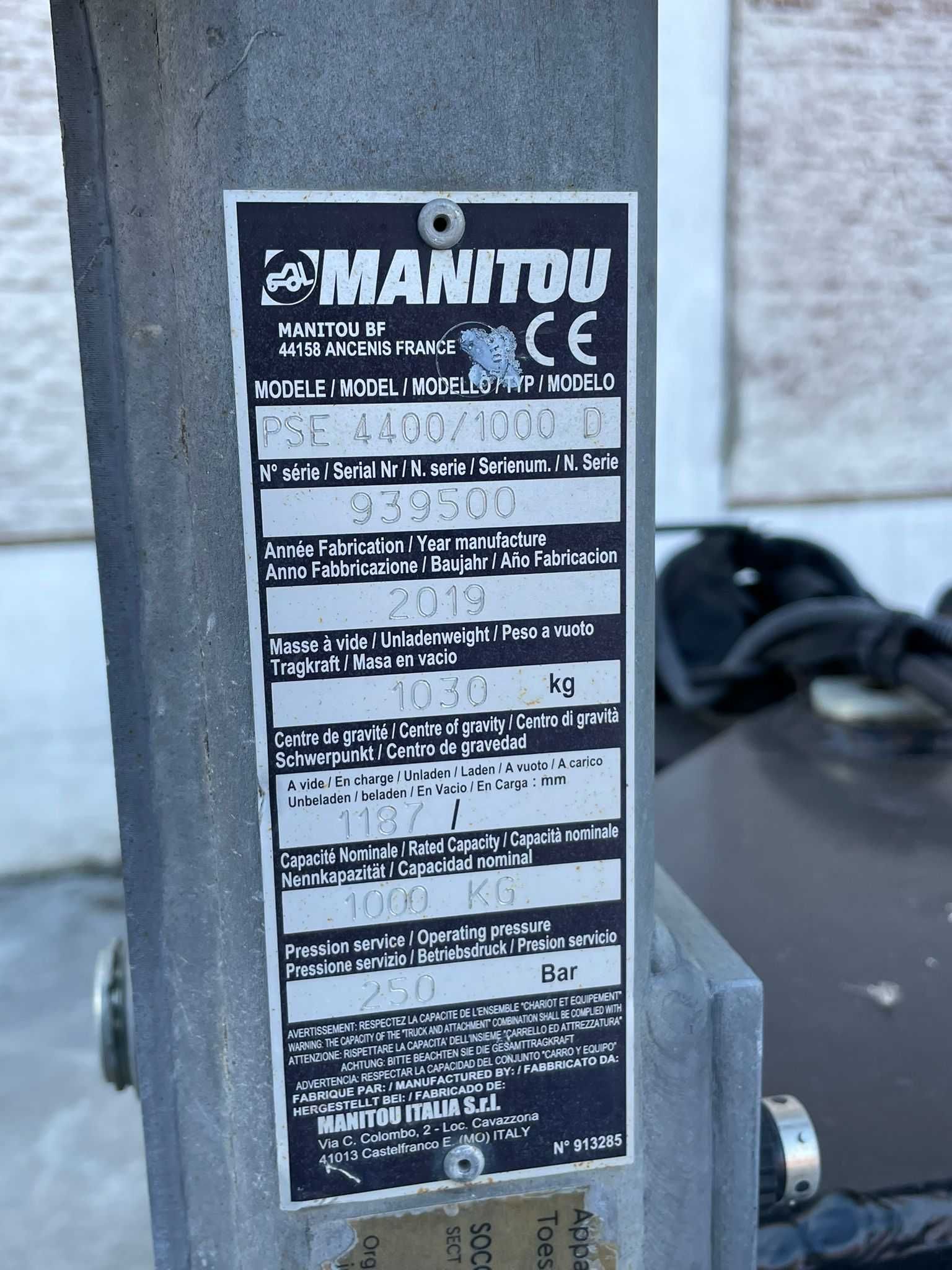 Cesto Manitou Telescópico e Rotativo