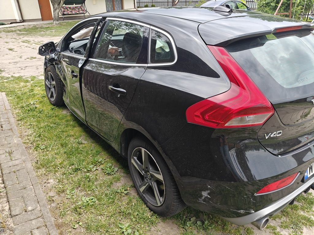 Volvo V40 D2 R-desing