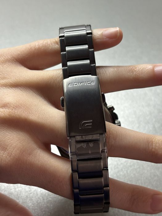 Чоловічий годинник Casio Edifice EFV-640DC-3AVUEF.