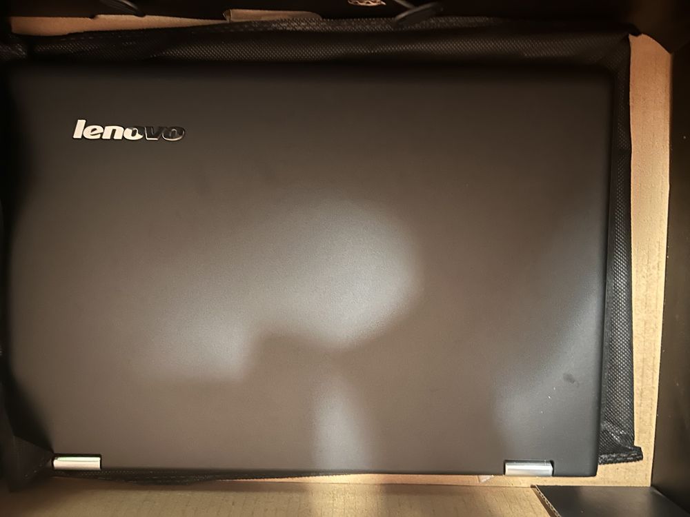 Laptop dotykowy Lenovo Yoga 700