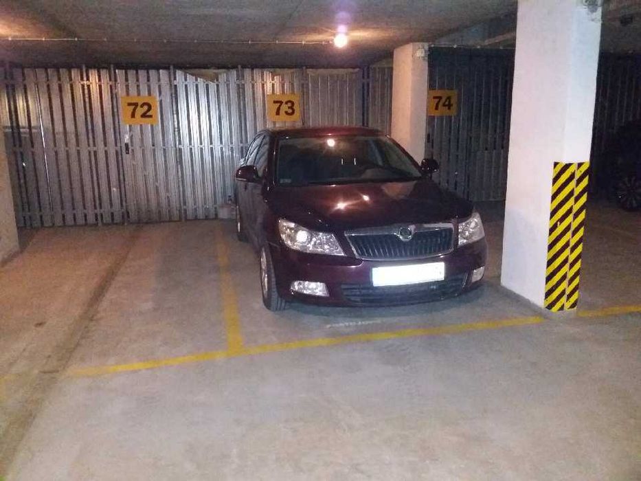 Garaż miejsce postojowe os Mozarta Siewna Bociana