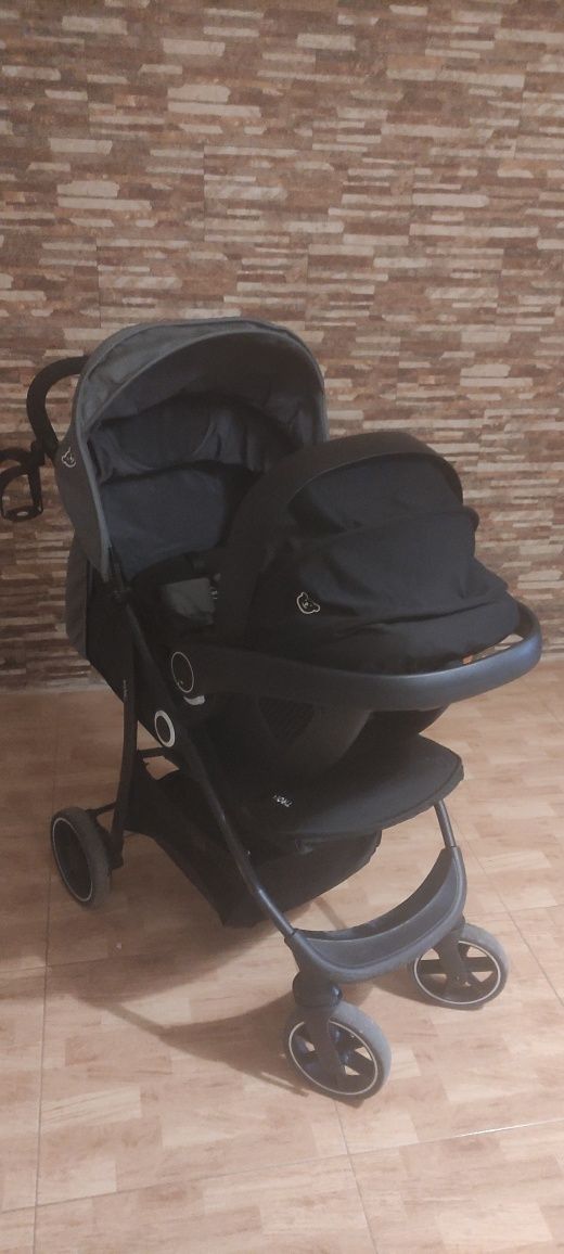 Carro de passeio bebé