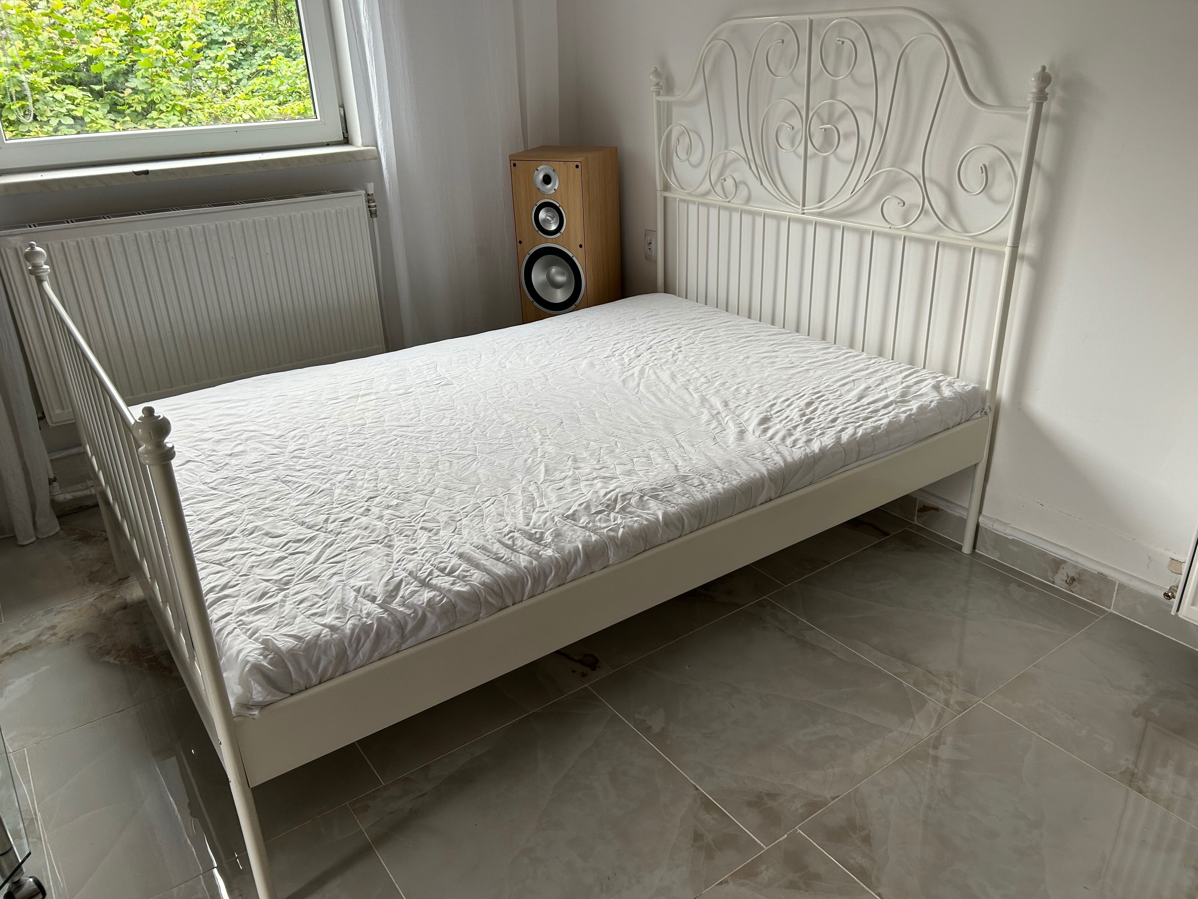 Łóżko  metalowe z materacem 140x200cm Ikea Lervik