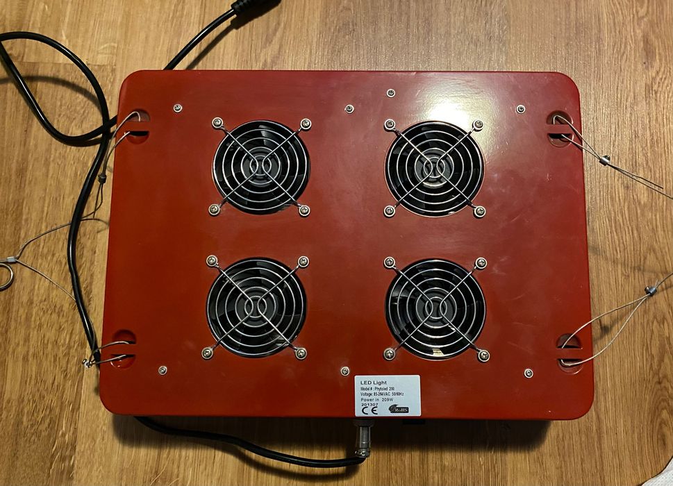 Lampa LED do wzrostu roślin Phytoleds