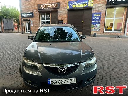 Продам автомобиль Мазда3