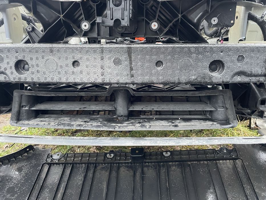 Телевізор Tesla Model Y жалюзі дифлектор підсилювач Тесла У сабля