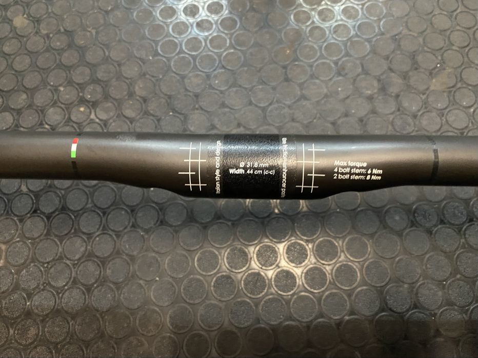 Guiador gravel 3T carbono superghiaia