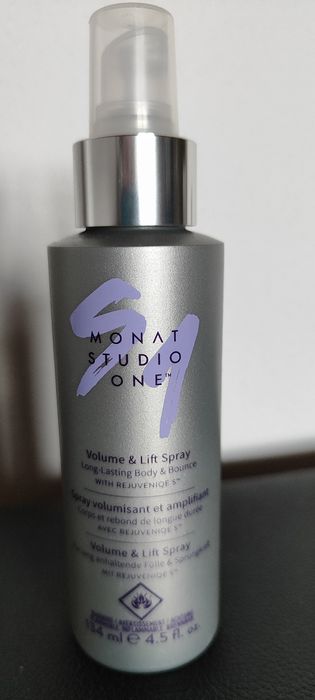 Monat volume and lift spray zwiększający objętość