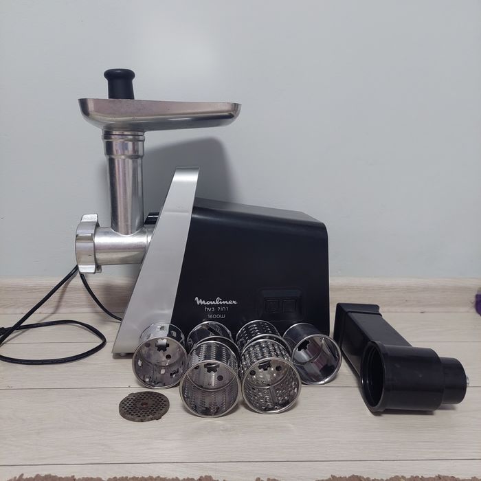 Кухонний комбайн м'ясорубка  moulinex молинекс для кухні терка овочі