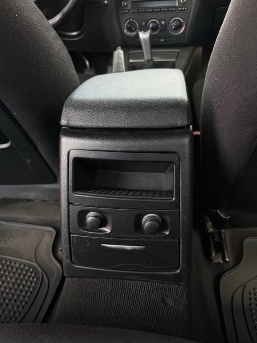 BMW E90 2.0 бензин ,