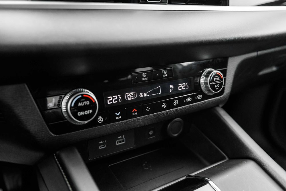 Mitsubishi Outlander 2021 IV покоління