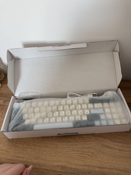 Механічна клавіатура на червоних свічах з RGB Блакитна K65 УЦІНКА!
