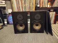 Monitor Audio R100