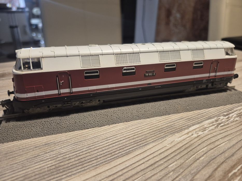 Lokomotywa Piko Br 118 w skali H0