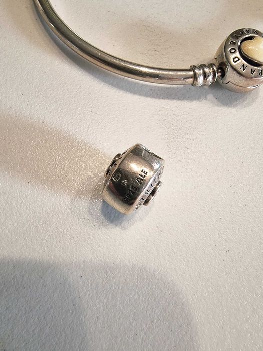 Pulseira Pandora Original com 8 charms + caixa - Prata 925