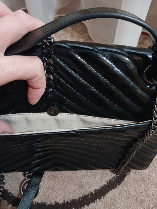 Сумка жіноча чорна лакована