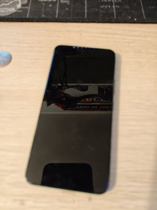 Samsung Galaxy S22 uszkodzony