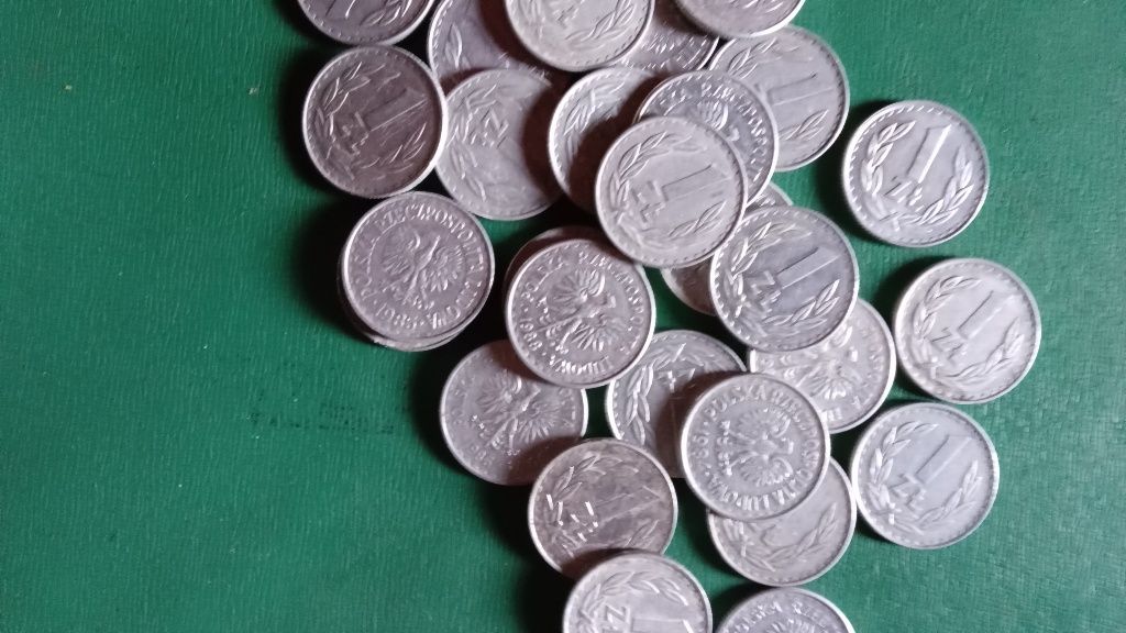 Kolekcjonerowi tanio sprzedam monety,banknoty.Wszystko w ogłoszeniach.