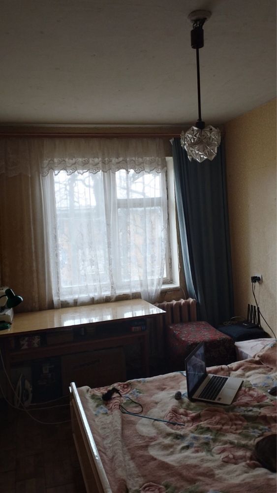 Продаж 3 кімнатної квартири смт Озерне