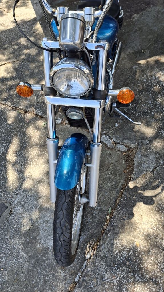 Suzuki intruder 600