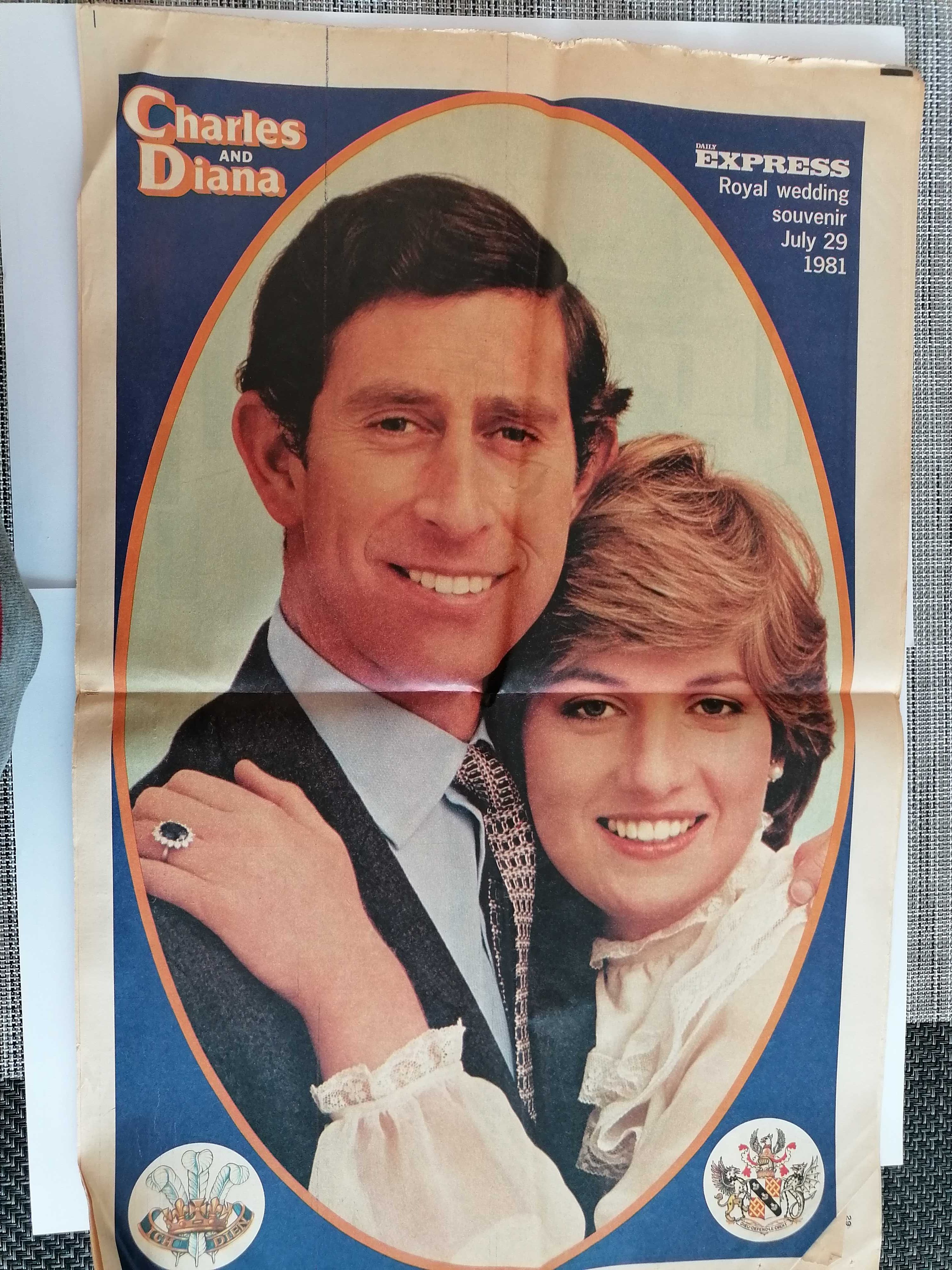 3 Jornais de 1981  grande formato _ Charles e Diana