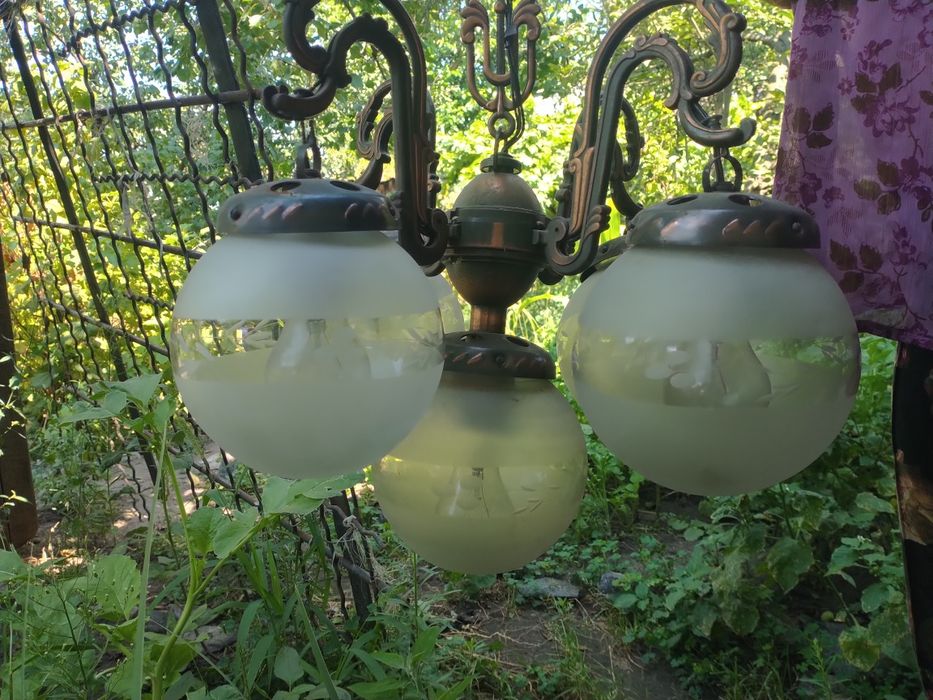 Люстра СССР Ахтиар-1 на 5 плафонов, 5×60 Вт потолочная примерно 1988г.