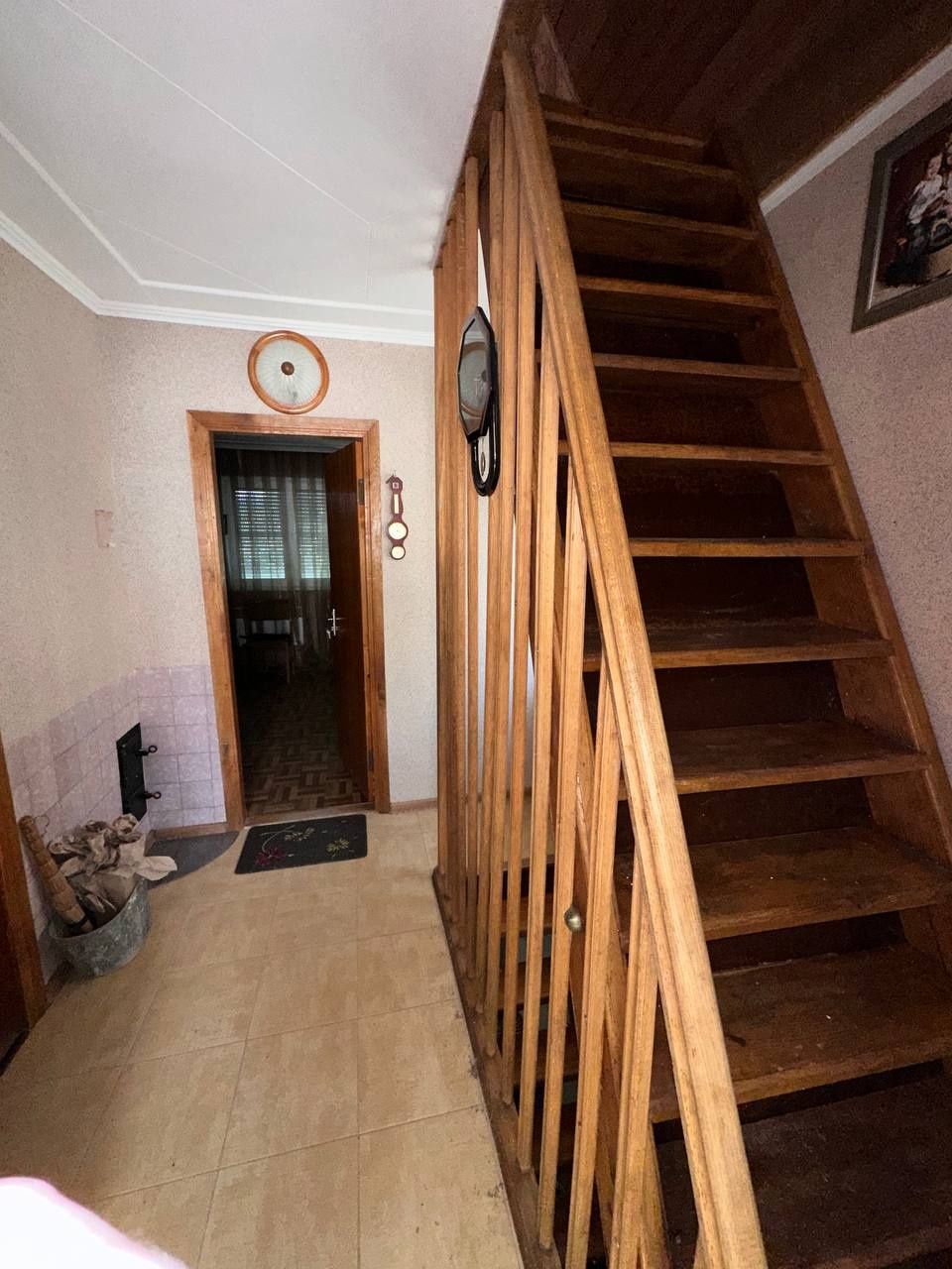 Продам 3-х поверховий  дачний будинок, Врублівці, з виходом до водойми