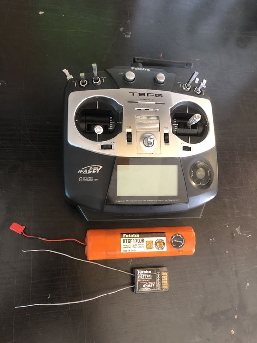 Futaba  aviao rc aeromodelismo