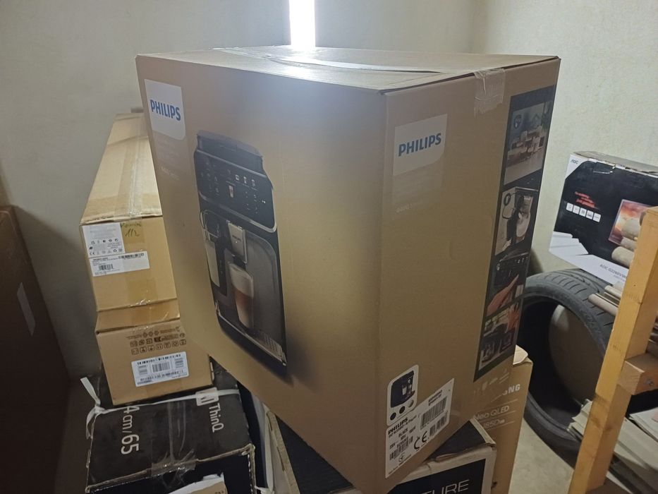 Кавомашина Delonghi ECAM 290.81TB, EXAM 440.55.G, Philips EQ700