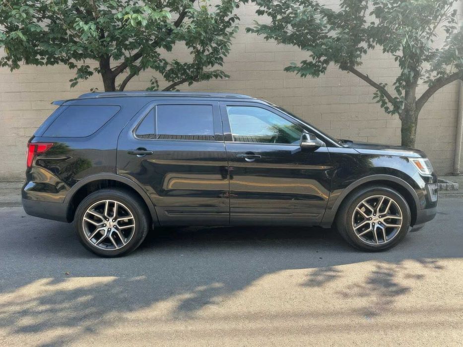 Ford Explorer Sport      2016
