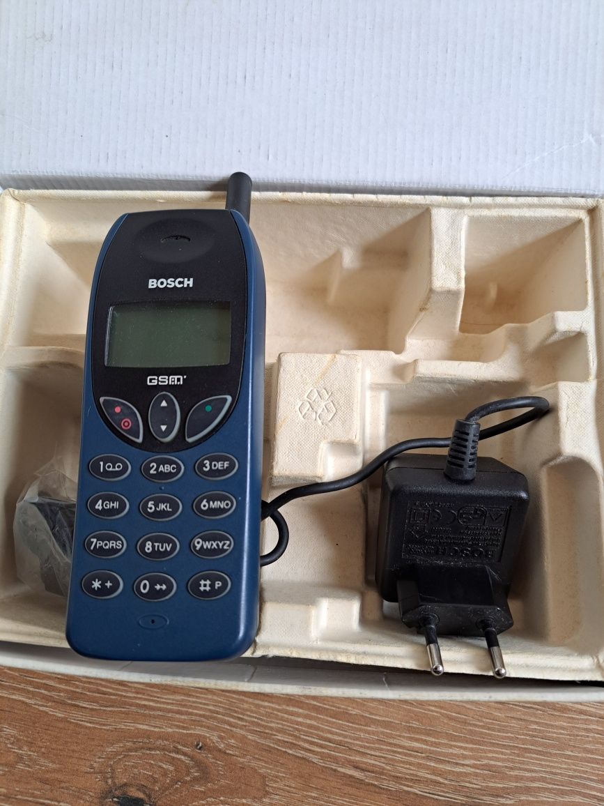 Telefon komórkowy Bosch 509 komplet kolekcjonerski
