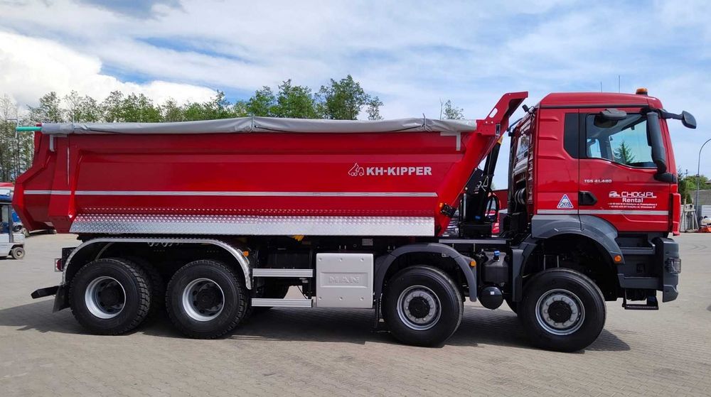 Wynajem wywrotka 4 osiowa MAN TGS  8x8