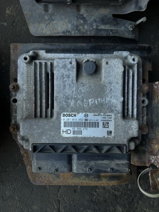 ЕБУ Блок управління двигуном Опель Зафіра Б Астра Аш 1.9 дизель мозги