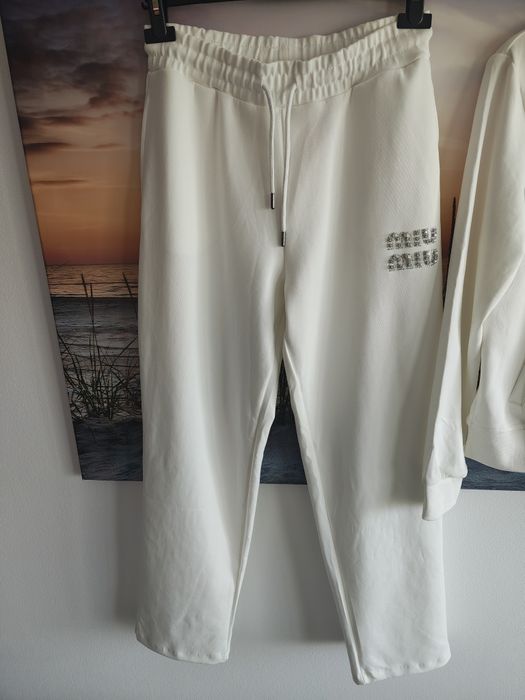 Śliczny dres miu miu