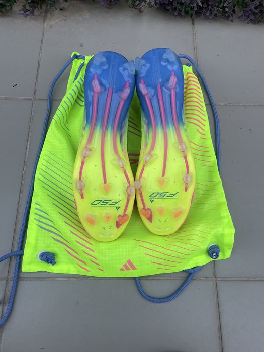 Chuteiras F50 tamanho:43