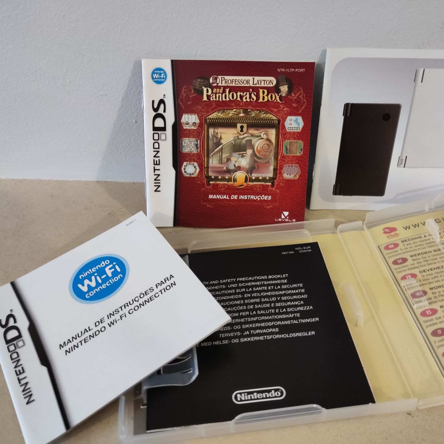 Professor Layton and Pandora´s Box - Nintendo DS