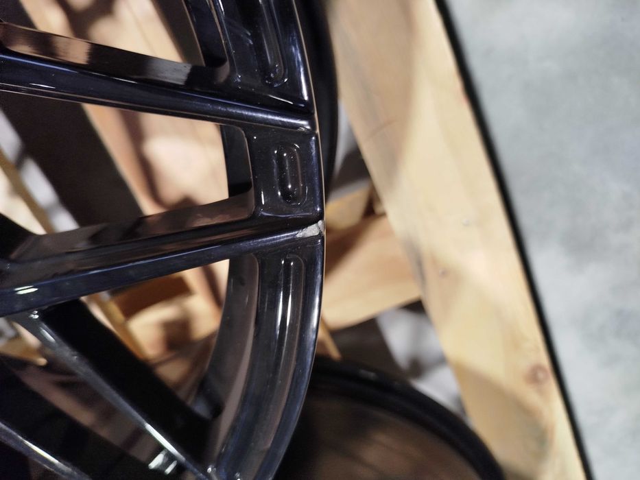 !OUTLET! Felgi Japan Racing JR46 19x9 ET23 5x112 Gloss Black