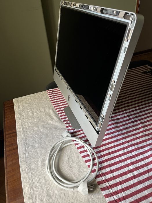 iMac 21,5 polegadas 2009 para peças