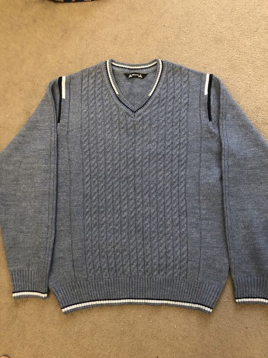 Продам свитер