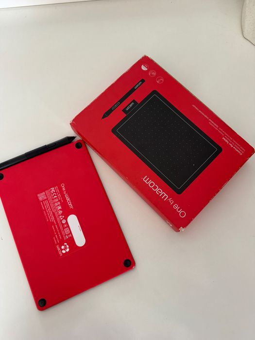 Продам графічний планшет Wacom One by Medium (CTL-672-N)