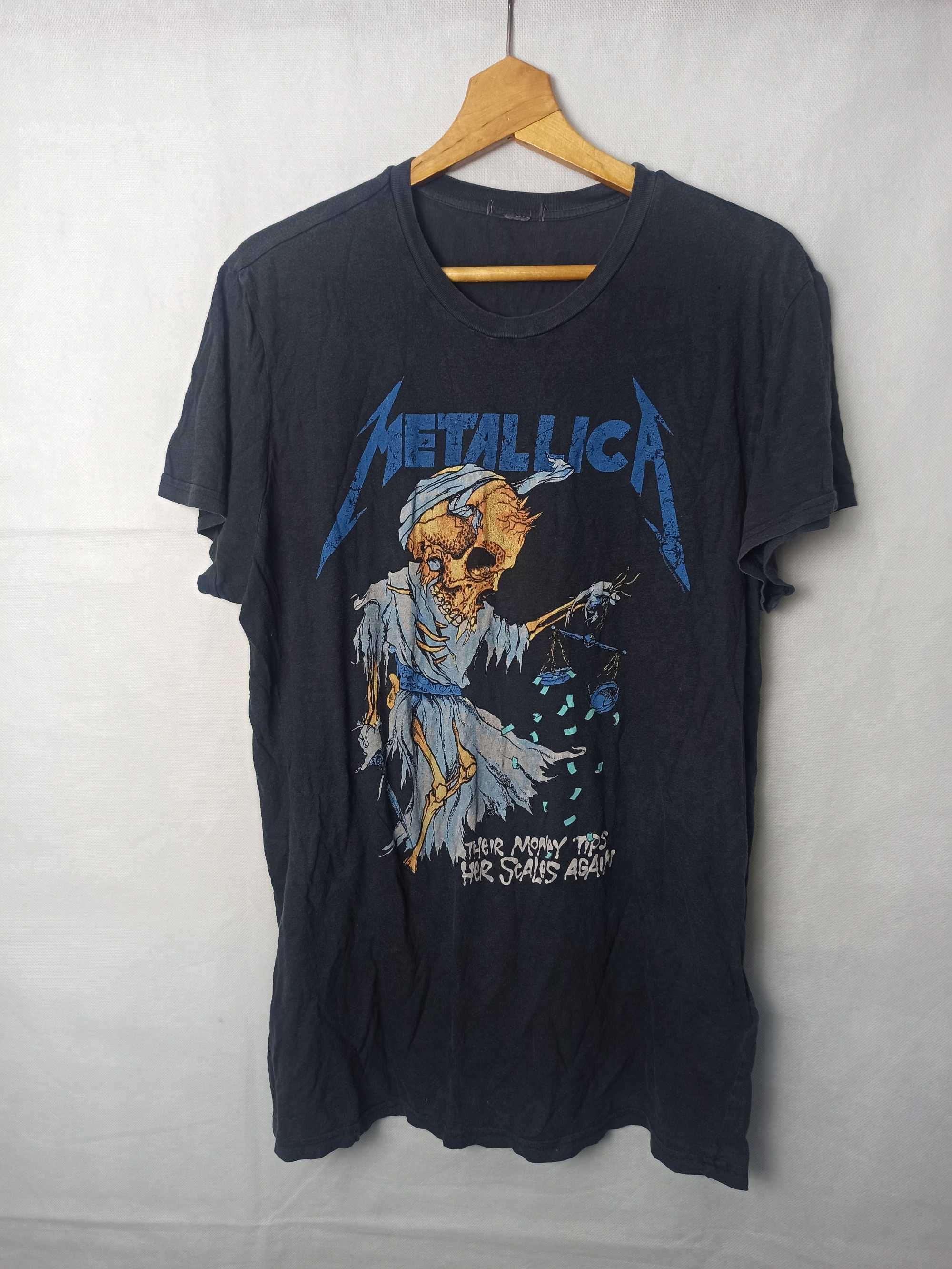 Metallica Their Money Tips Their Scales Again Band T-shirt
koszulka