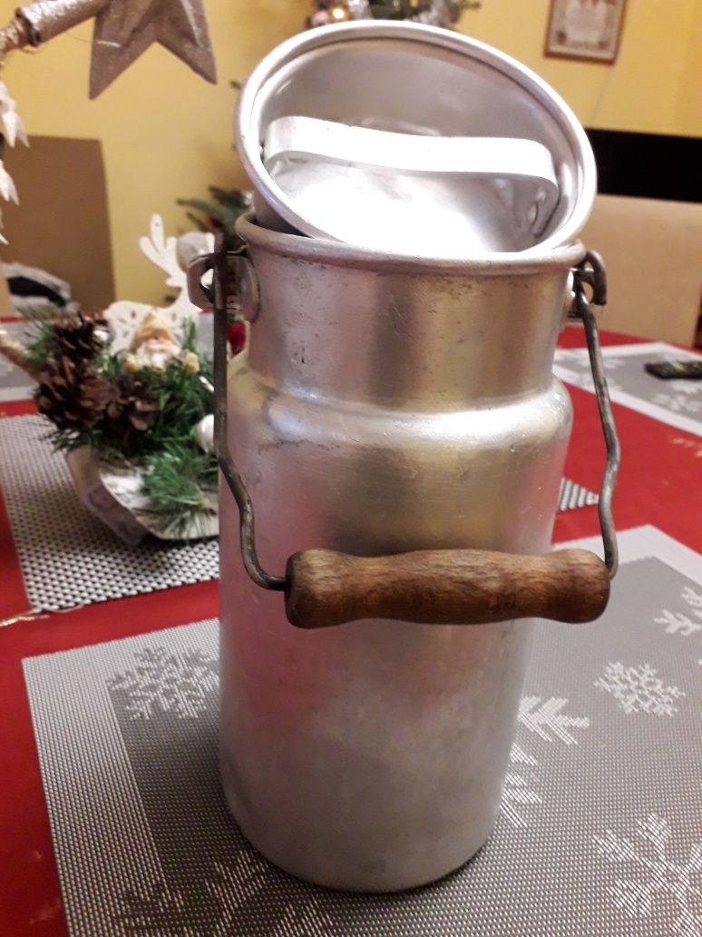 Kanka do mleka dwu litrowa