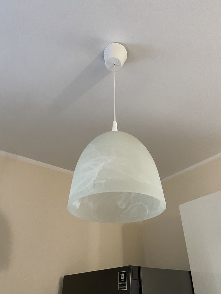 Szklana lampa wisząca