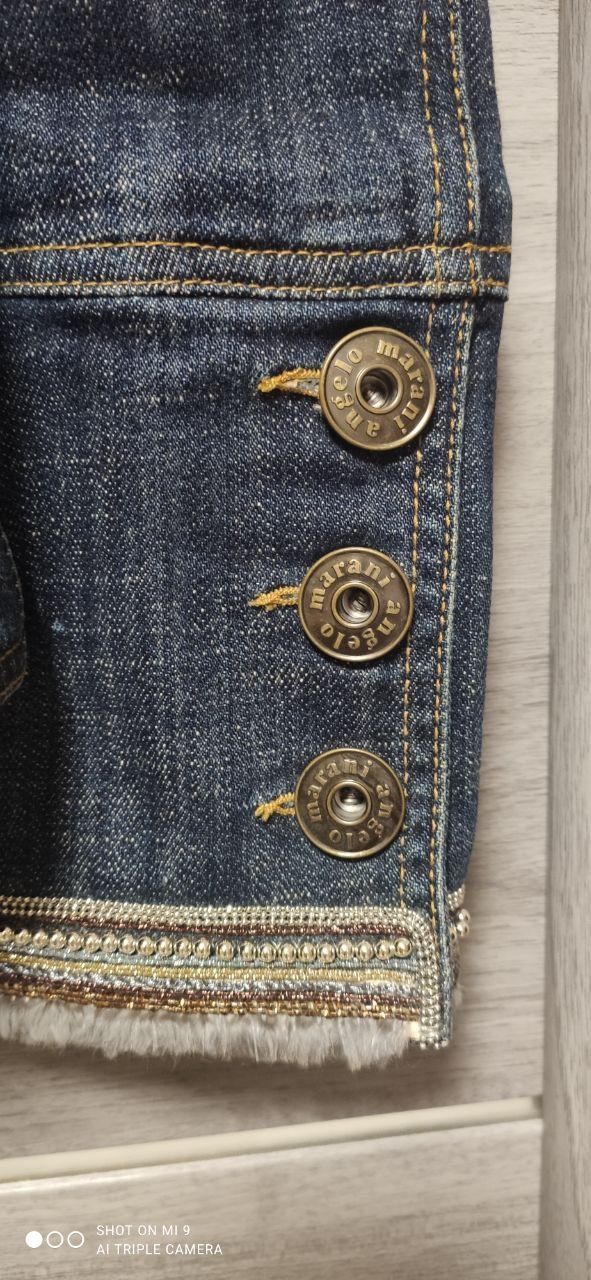 Жіноча  джинсова куртка на підкладці Angela Marani Італія