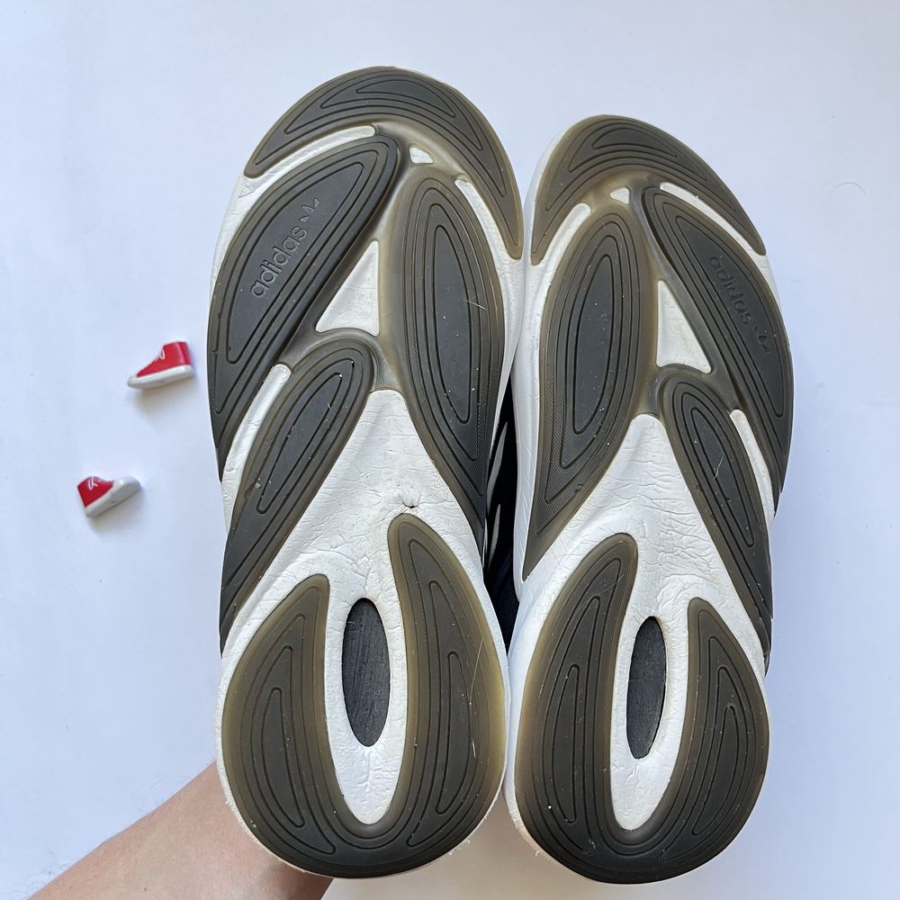 Adidas Onelia 43,5р кроссовки кросівки