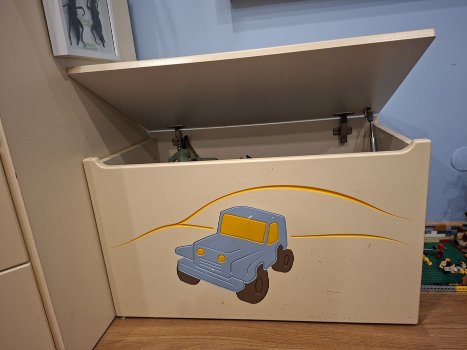 Komplet meblik seria podróżnik- super stan