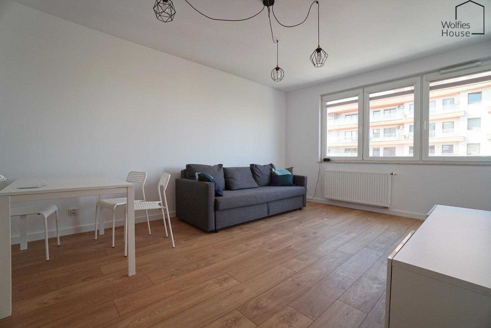 Quattro Business Park | 2 POK. + kuchnia | ENG